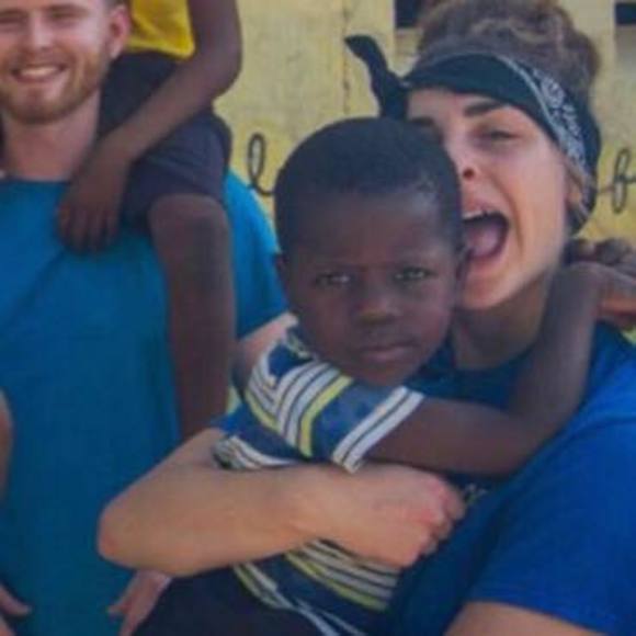 Meet your Posher, Olivia mckenzie - Picture 1 of 1